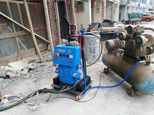 建筑外墻保溫噴涂機(jī)到底好不好?(圖1) 聚氨酯噴涂機(jī)械有實(shí)力的制造廠家